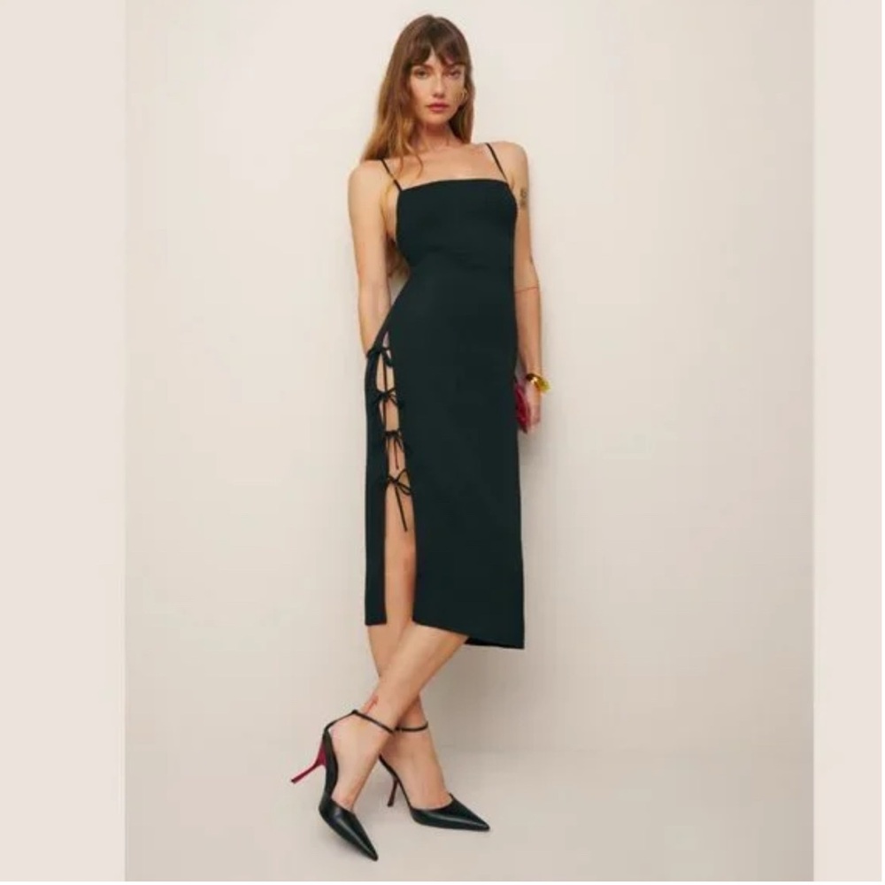 NWT Reformation Beasley
Dress